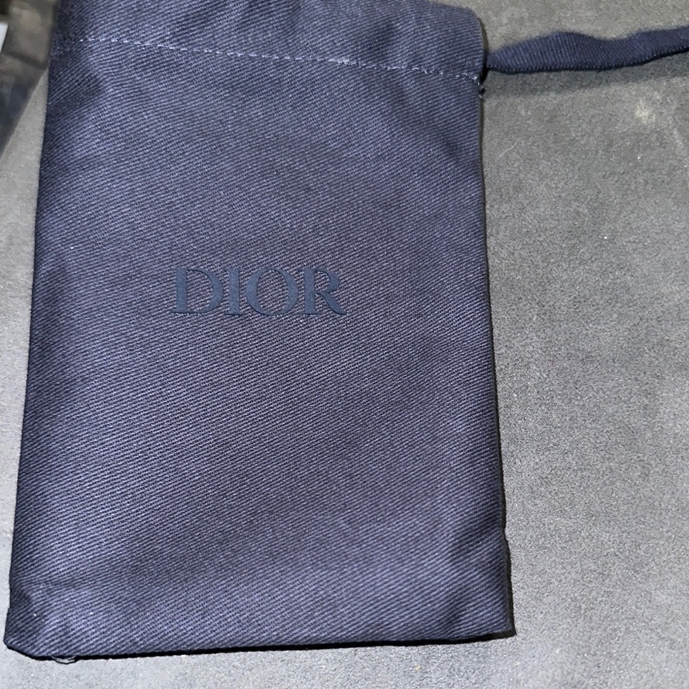 Dior Textured Black Wallet with White Stitching NWOT - Picture 8 of 8